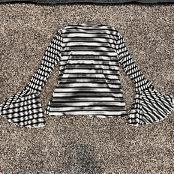 English Factory Black & White Bell Long Sleeve - Picture 3 of 7